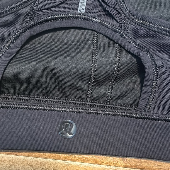 Lululemon Open  Racerback Sport Bra - Picture 4 of 5